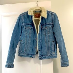 NEW Levi’s Sherpa Jacket. S